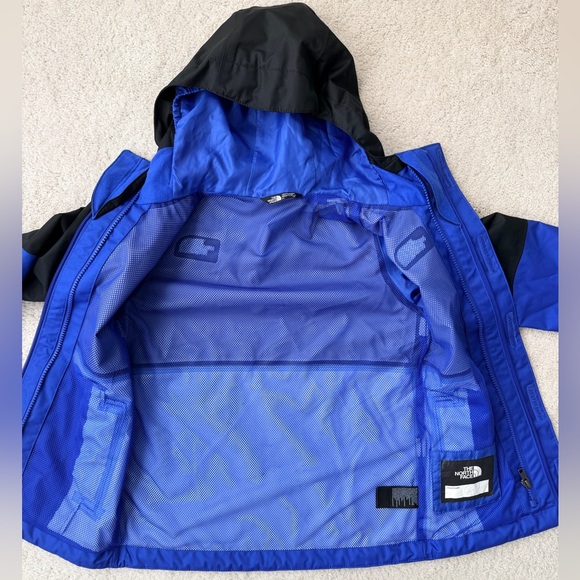 The North Face Youth Outer Shell Dryvent Jacket - Picture 6 of 13